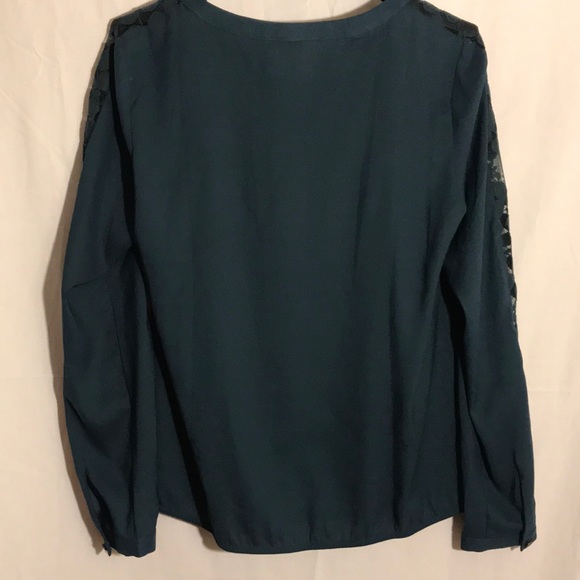 Ann Taylor Blouse w/ Lace Details - Picture 4 of 4